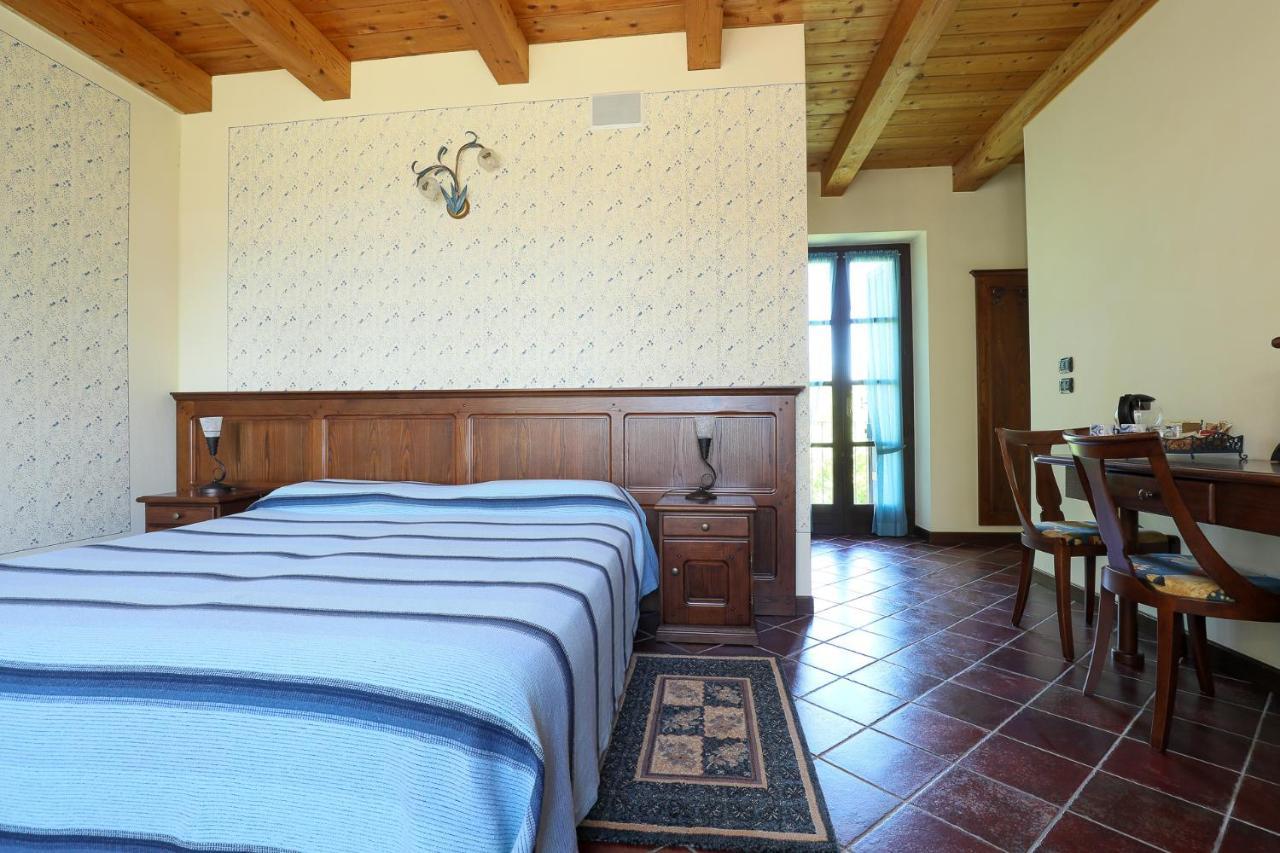 فيلا Cascina Giuli ألبا المظهر الخارجي الصورة